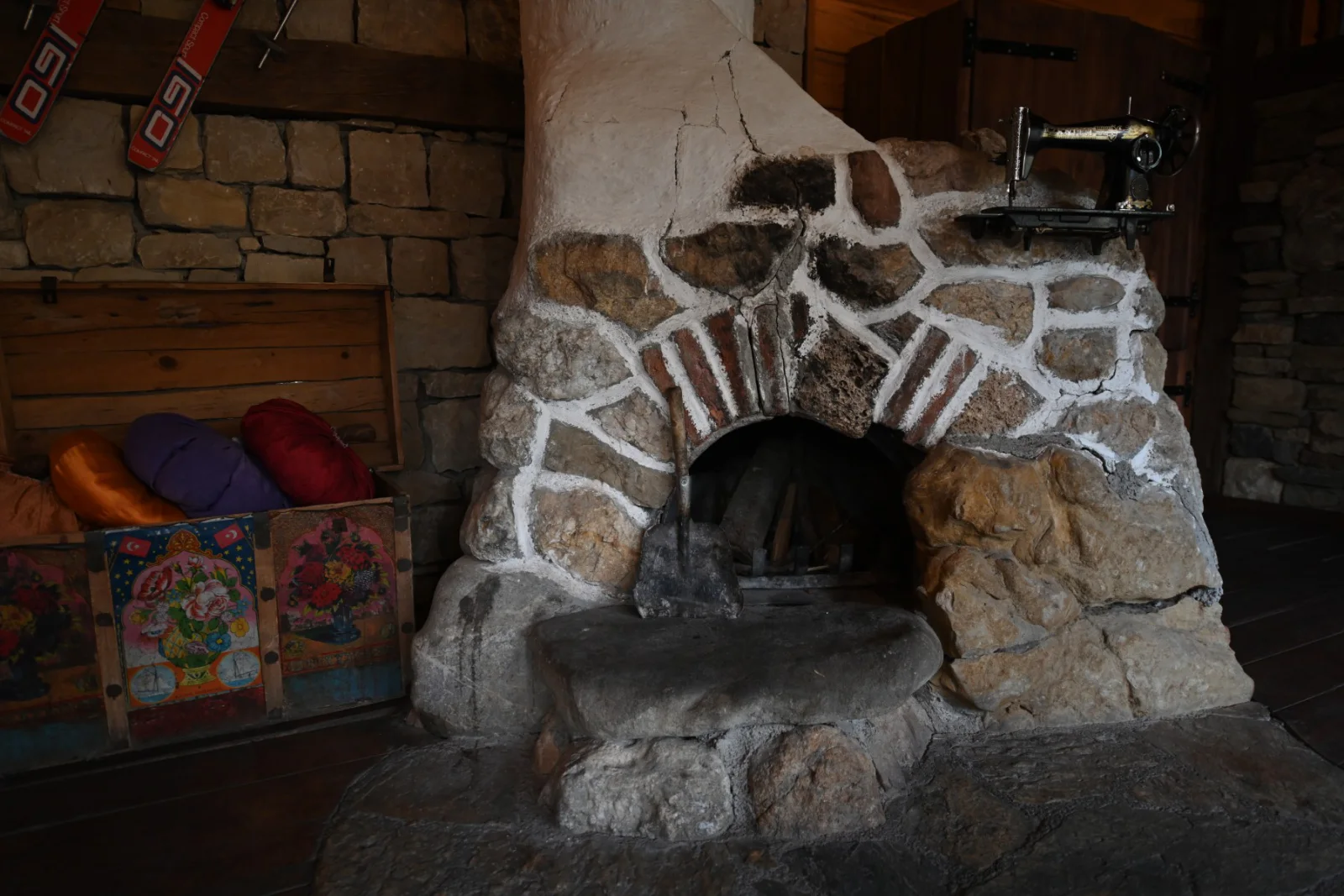 Grumpy's House (Downstairs)